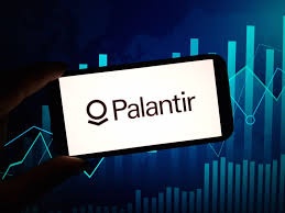 Palantir’s Stock Rebounds! What Analysts Are Saying About Its Future